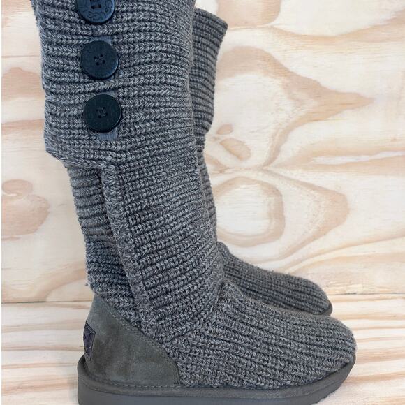 UGG - Classic Cardy Knit - Boots - Gray - Women's - 7 - S/N 1016555 - Picture 1 of 8